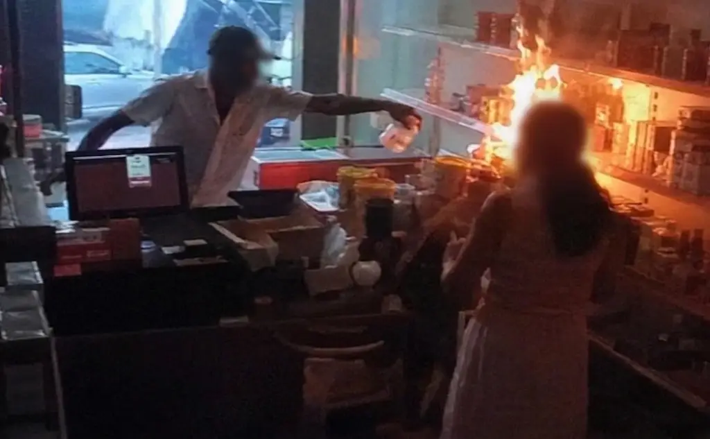 Husband set fire to wife in Mullariya